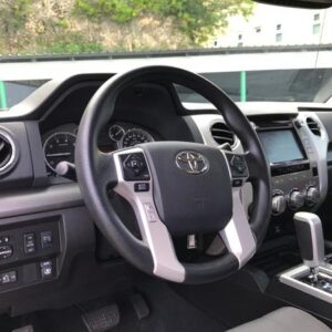 グアムの交通ルールを守って、レンタカーを運転しよう！