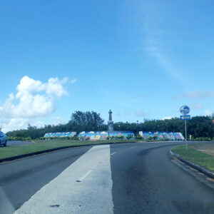 ロータリーでの走行 その1 グアム・タモン編