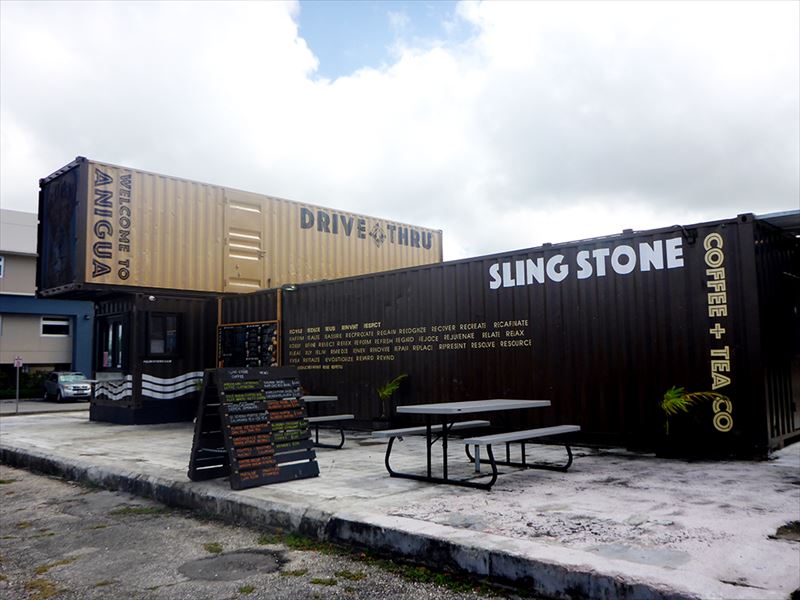 車だから立ち寄れる！グアムで人気のドライブスルー