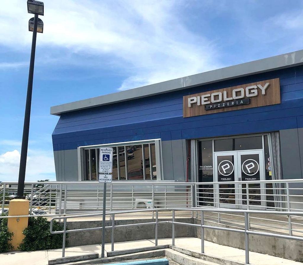關島精選餐廳-Pieology Pizzeria比薩店