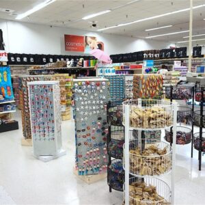 グアムショッピングの紹介– K-MART Marketplace