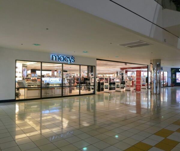 關島購物介紹–密克羅尼西亞購物中心